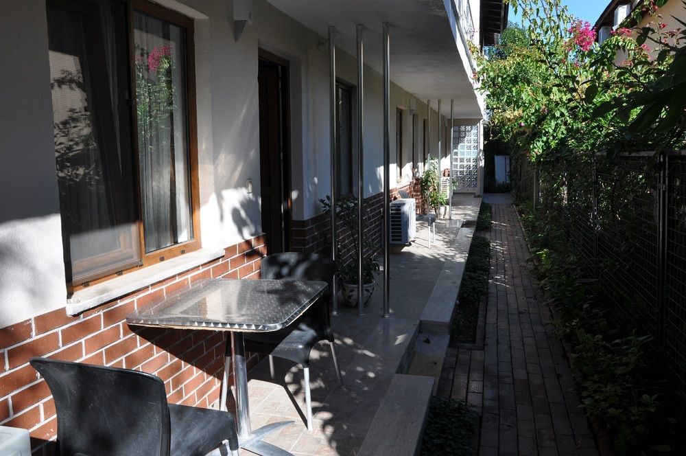 Longhouse Inn Hotel Dalyan Exterior photo